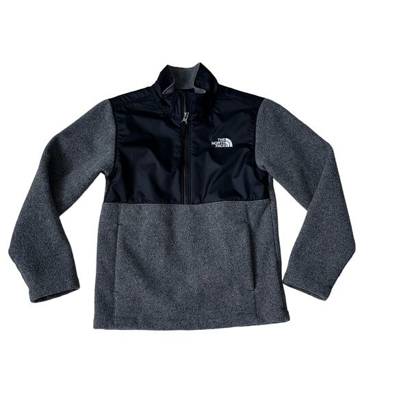 The North Face Youth SM Black & Gray Sun Rise Quarter Zip Sweatshirt - Picture 1 of 6